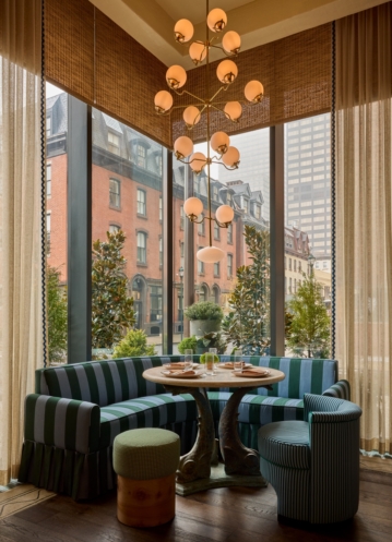 Dear Daphni Restaurant Construction